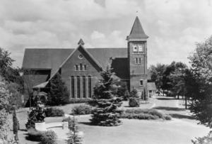 a black and white photo of the Tuskegee Chapel