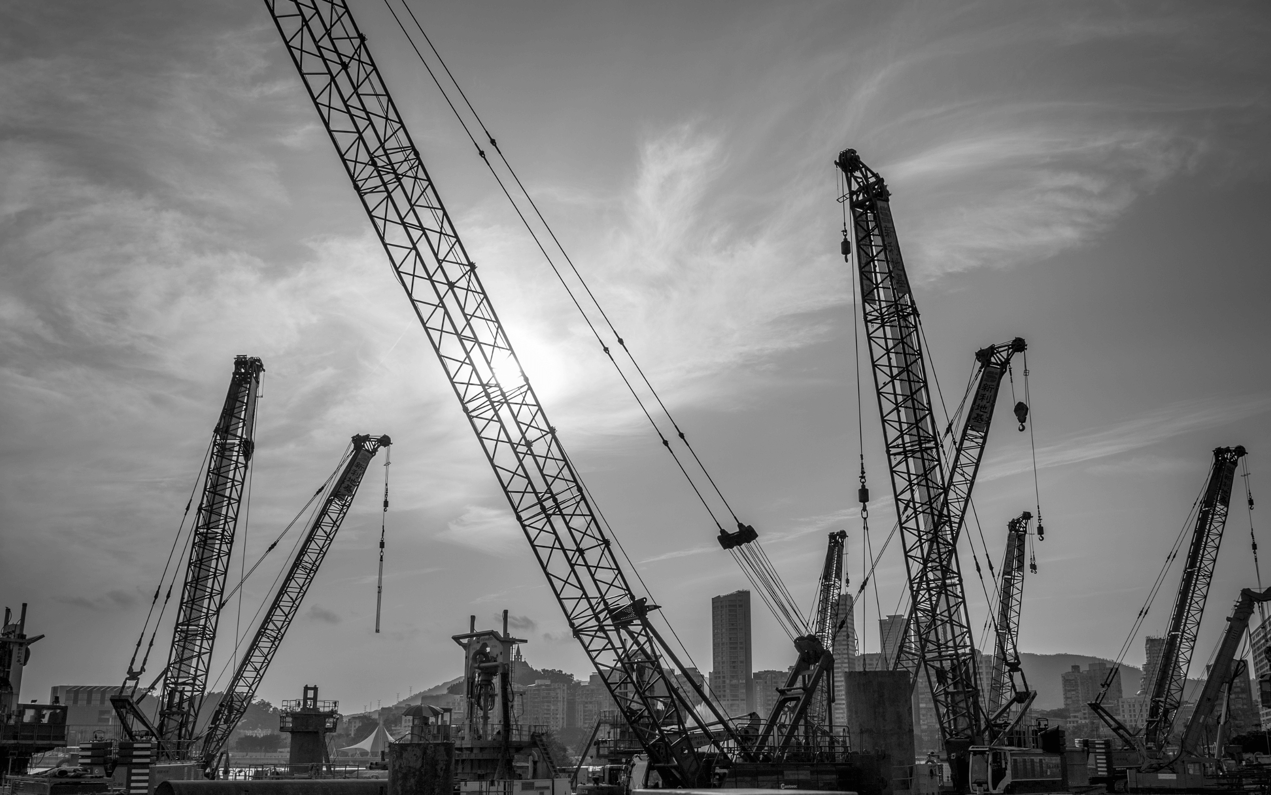 Crane Inspections A Guide to OSHA Requirements [Free Checklist]